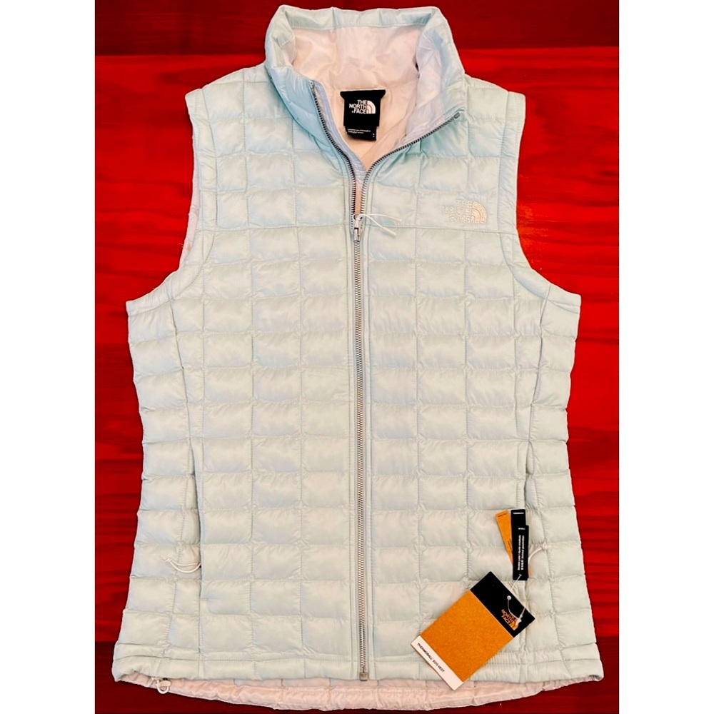 *Brand New(NWTs)North Face - ThermoBall Eco Vest in Woman’s SM - MSRP:$160